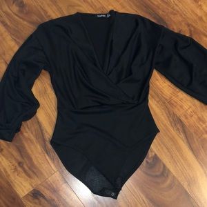 Boohoo Quarter sleeve bodysuit black, Size 6